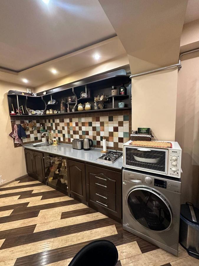 Studio Apartment Little Center, Heart Of Yerevan Exterior photo